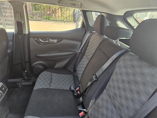 2020 Nissan Rogue Sport SV