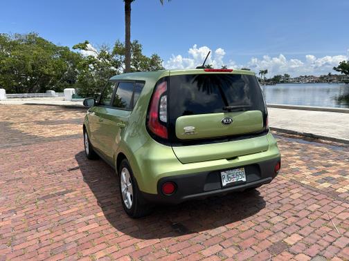 2018 Kia Soul Base