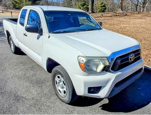 2013 Toyota Tacoma Base
