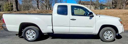 2013 Toyota Tacoma Base