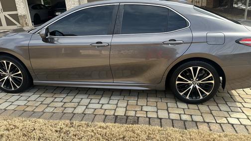 2019 Toyota Camry SE