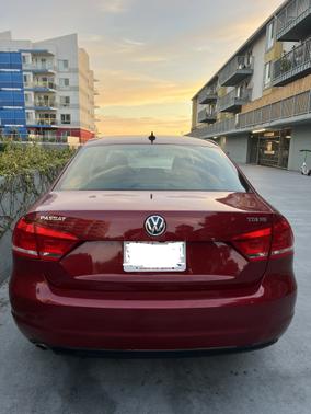 Red 2015 Volkswagen Passat 2.0L TDI DSG SE w/Sunroof
