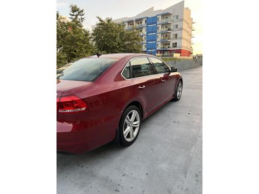 Red 2015 Volkswagen Passat 2.0L TDI DSG SE w/Sunroof