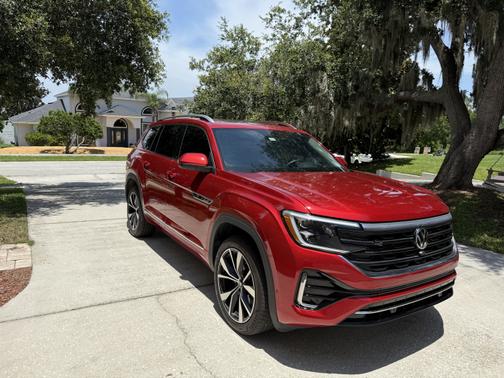 2024 Volkswagen Atlas 2.0T SEL Premium R-Line 4MOTION