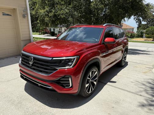 2024 Volkswagen Atlas 2.0T SEL Premium R-Line 4MOTION