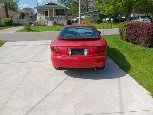 Red 2003 Pontiac Sunfire Base