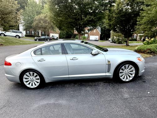 2009 Jaguar XF Premium Luxury