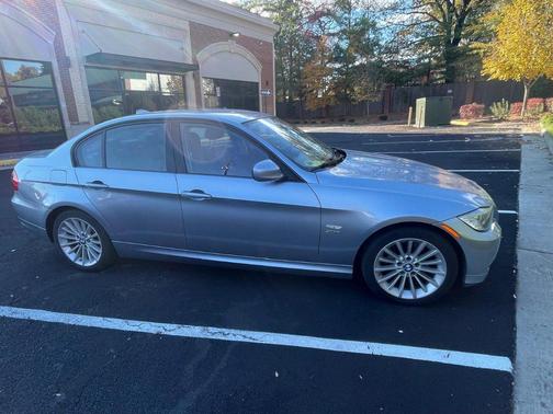 Silver 2011 BMW 328 i xDrive