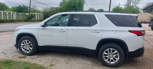 White 2019 Chevrolet Traverse LT Cloth