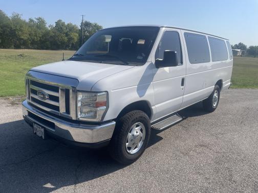 2013 Ford E350 Super Duty XLT