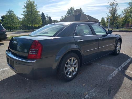2007 Chrysler 300C Base