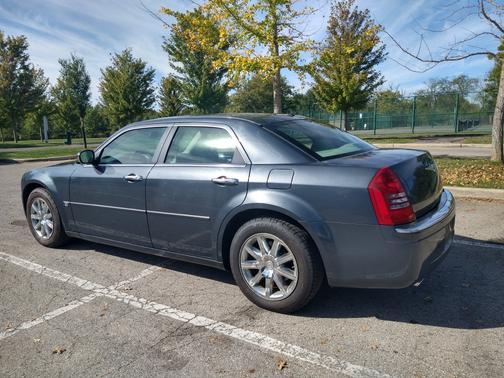 2007 Chrysler 300C Base