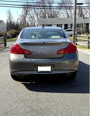 2011 INFINITI G37x Base