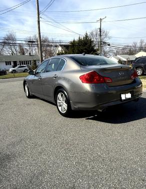2011 INFINITI G37x Base