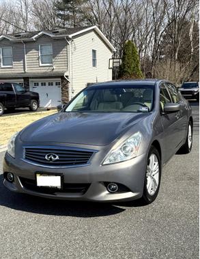 2011 INFINITI G37x Base