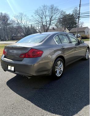 2011 INFINITI G37x Base