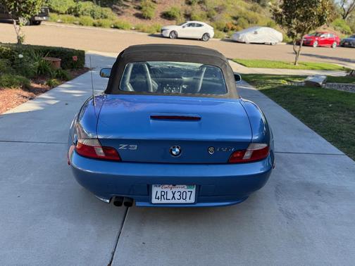 Blue 2001 BMW Z3 2.5i Roadster