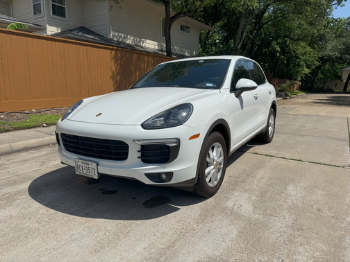 2016 Porsche Cayenne Base