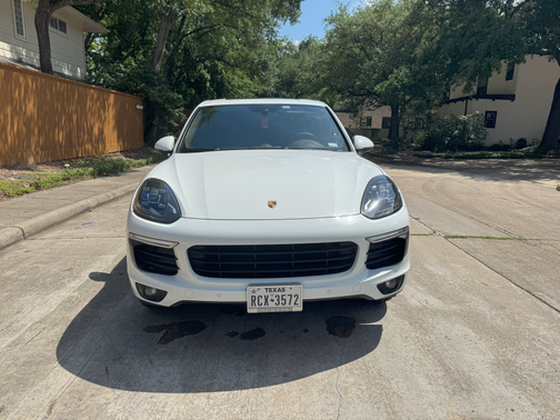 2016 Porsche Cayenne Base