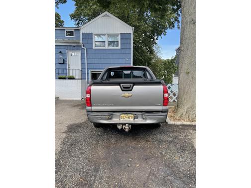 Photo 3 of 13 of 2007 Chevrolet Avalanche 1500 LT