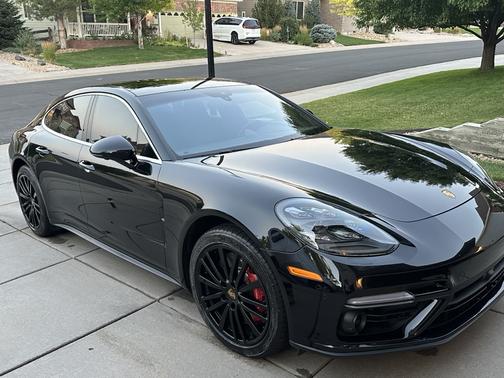 2017 Porsche Panamera Panamera Turbo