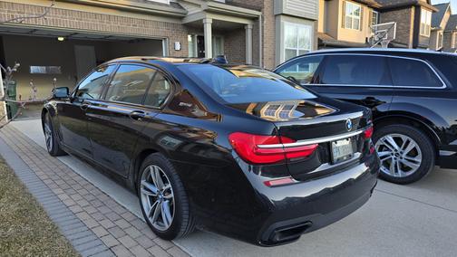 2017 BMW 740e xDrive iPerformance