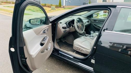 2017 Chevrolet Malibu Premier