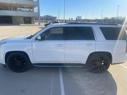 White 2020 GMC Yukon SLT