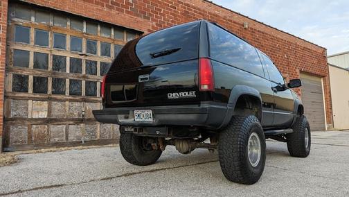 1997 Chevrolet Tahoe Base