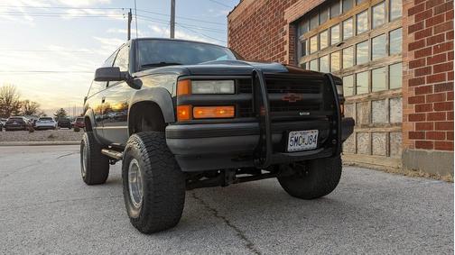 1997 Chevrolet Tahoe Base