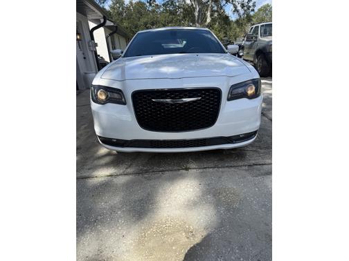 2016 Chrysler 300 S