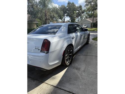 2016 Chrysler 300 S