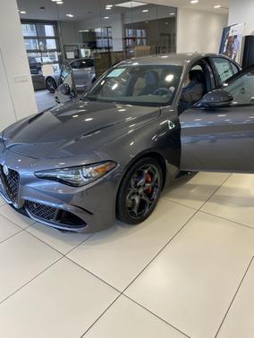 2020 Alfa Romeo Giulia Quadrifoglio