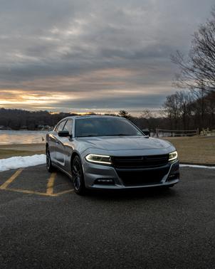 Silver 2018 Dodge Charger GT