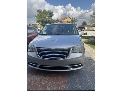2012 Chrysler Town & Country Touring