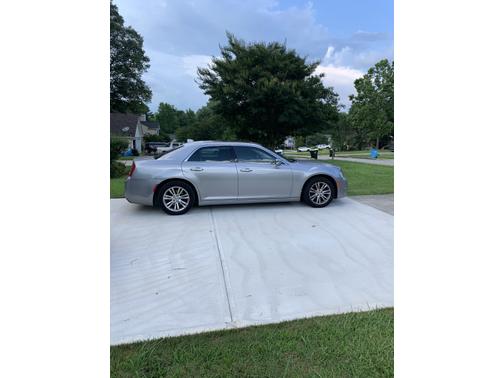 2016 Chrysler 300C Base