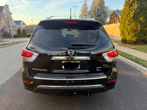 2015 Nissan Pathfinder SL