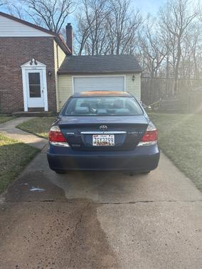 2005 Toyota Camry LE