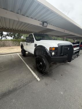White 2008 Ford F-250 XL Super Duty