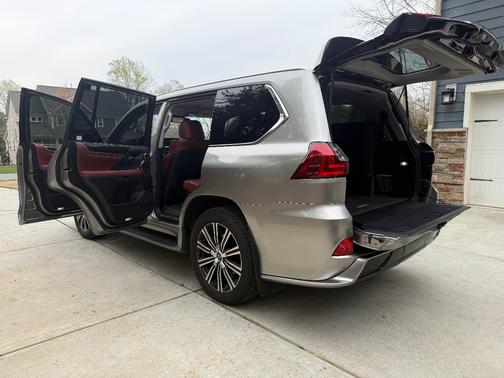 Silver 2018 Lexus LX 570 Three-Row
