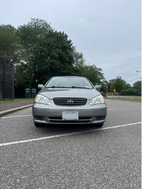 2004 Toyota Corolla LE