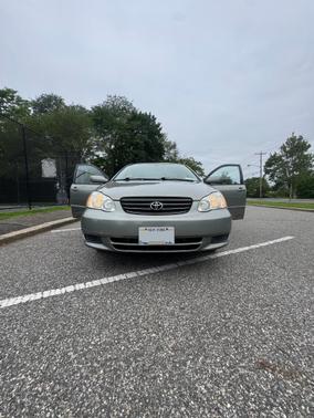 2004 Toyota Corolla LE