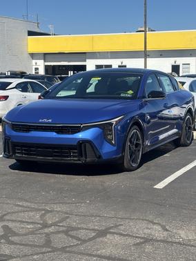 2025 Kia K4 EX