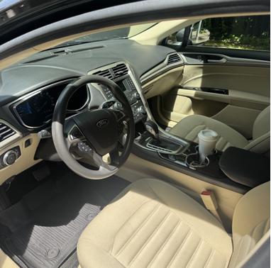 2016 Ford Fusion Hybrid SE