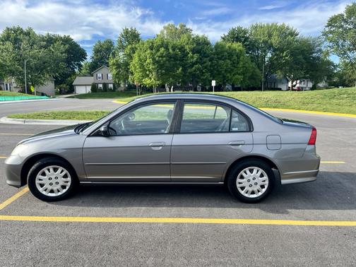 Gray 2005 Honda Civic LX