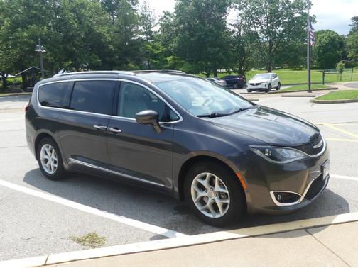 2018 Chrysler Pacifica Touring-L Plus
