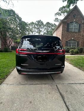 Black 2022 Chrysler Pacifica Hybrid Touring L