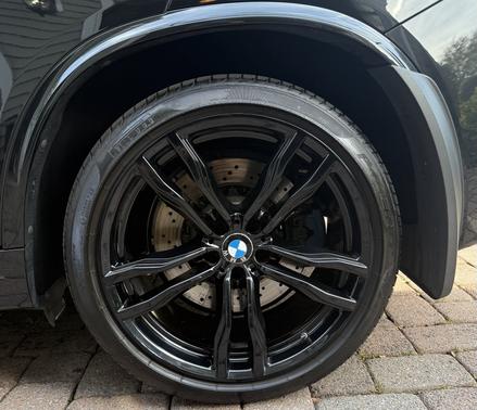 Black 2018 BMW X5 M Base