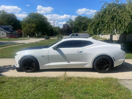 White 2023 Chevrolet Camaro 1SS