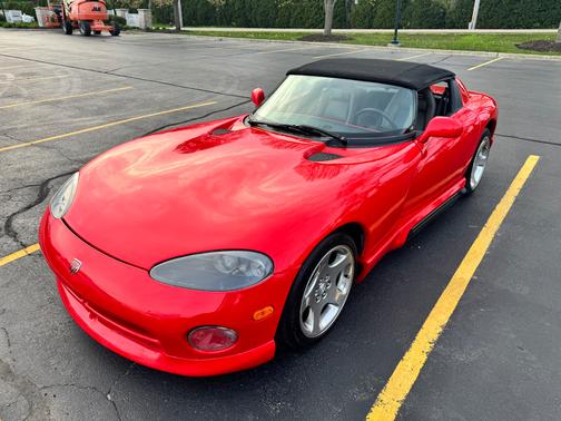 Red 1994 Dodge Viper RT-10